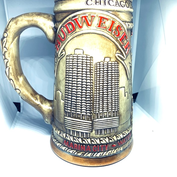 BUDWEISER 1981 VINTAGE CHICAGO COLLECTOR'S BEER STEIN - Picture 6 of 11